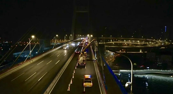 上海巧妙改造黄浦江大桥：路灯杆都有5G