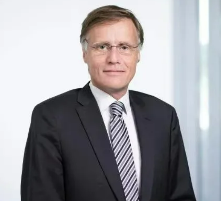 英飞凌将迎来新CEO，Reinhard Ploss 明年三月卸任